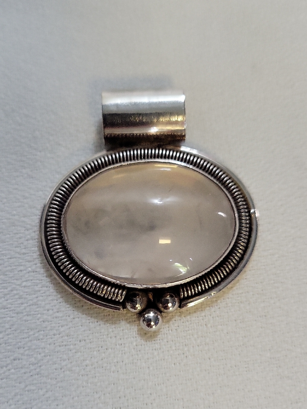 Vintage Sterling Silver Framed White Oval Cats Eye Chrysoberyl Slider Pendant